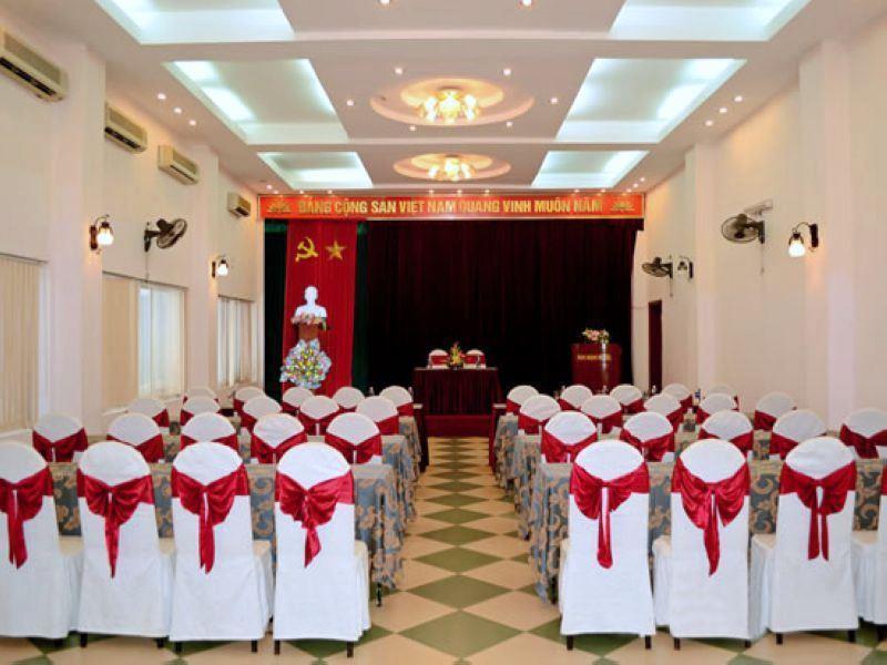 Vuong Hoan Hotell Vinh Exteriör bild